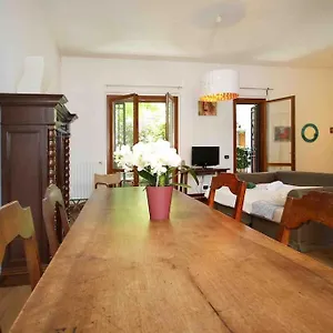 https://appartamento-con-giardino-vicino-a-san-siro.italymilanhotels.net